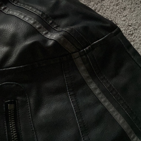 Mens leather jacket - Picture 10 of 16